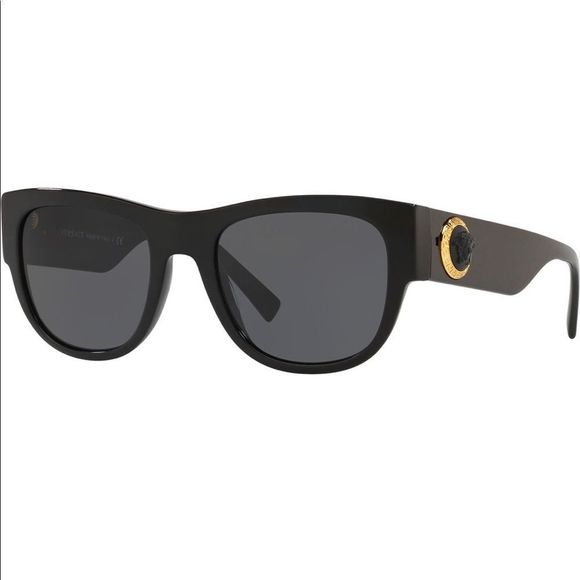 Versace 55MM sunglasses - Picture 10 of 13